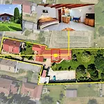 Magyar Apartmanhazak I-iii. Apartmán