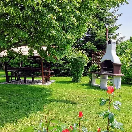 Magyar Apartmanhazak I-iii. *